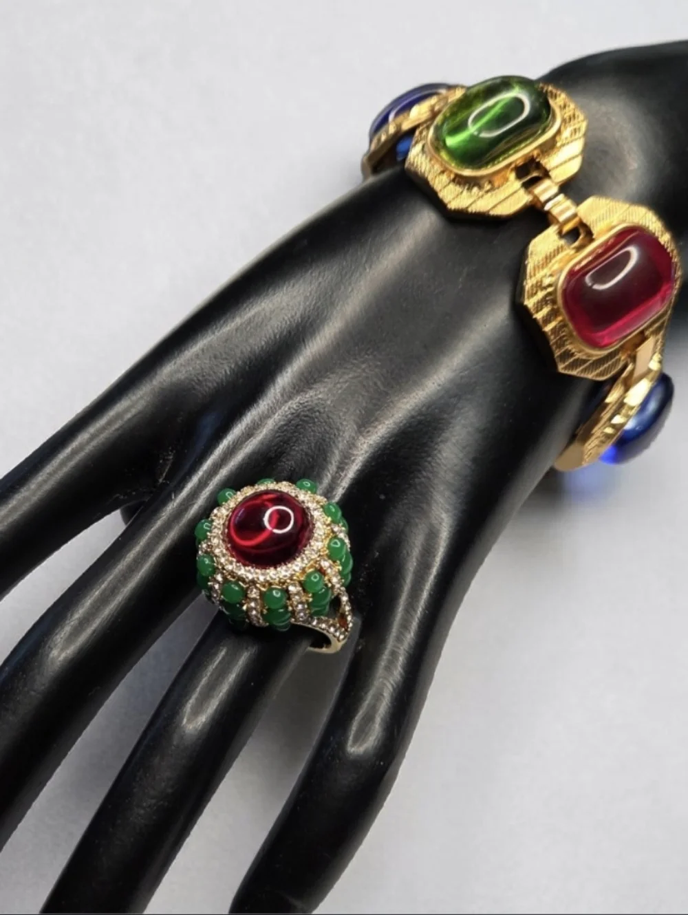 Exquisite 18k Gold Plated Byzantine Royal Emerald Ruby Glass Cabochon Ring